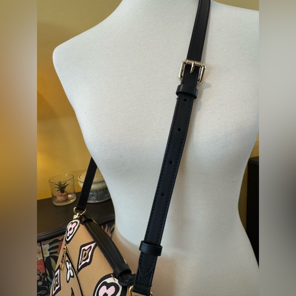 Louis Vuitton RARE Monogram Giant Wild At Heart Pochette Metis Arizona - Picture 12 of 12